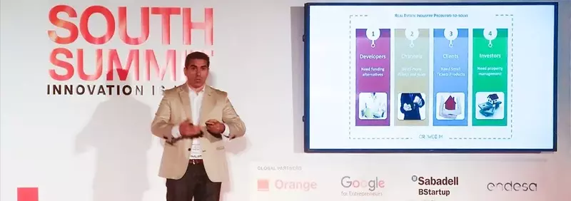 Damián Lopo durante la presentación de Crowdium en el South Summit Madrid 2016 - Fuente Brickfy